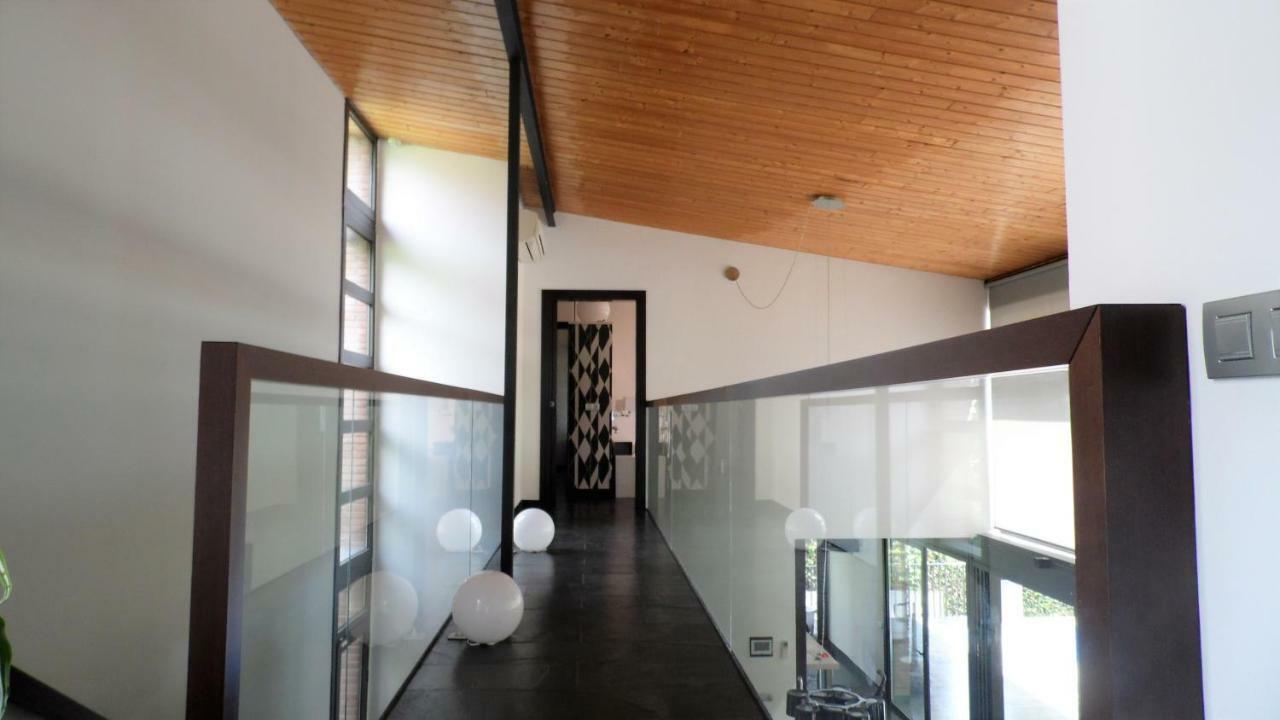 Villa Del Bosque Кастельдефельс Экстерьер фото